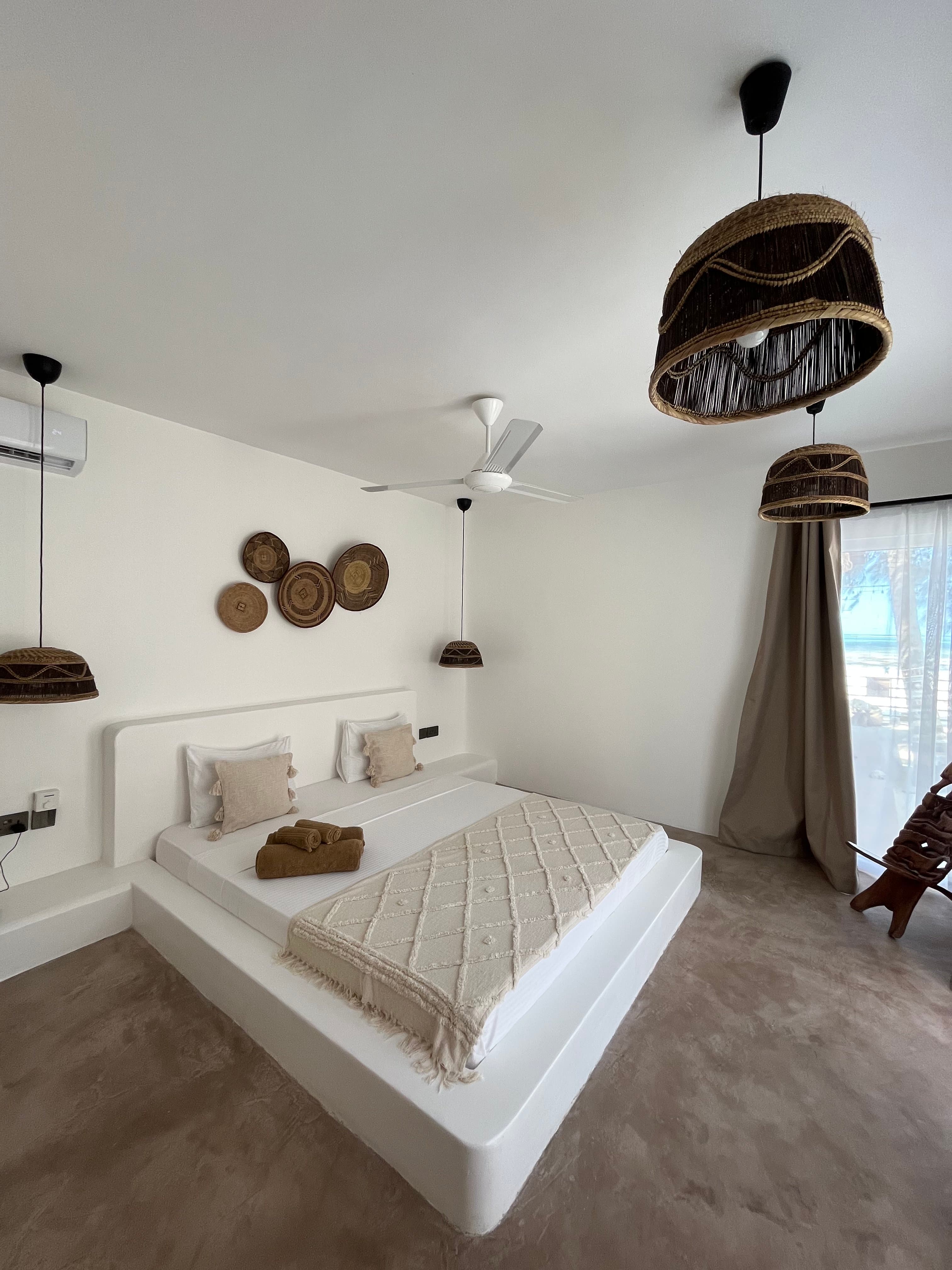 Scenic travel destination slide 4